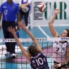 Findomestic Volley Cup 2011/12 - Serie A1MC Carnaghi Villa Cortese - Chateau D\'Ax Urbino VolleyPalaborsani, Castellanza (VA) - 22 Gen 2012-Attacco di Jelena Blagojevic contrastato da Giulia Pincerato